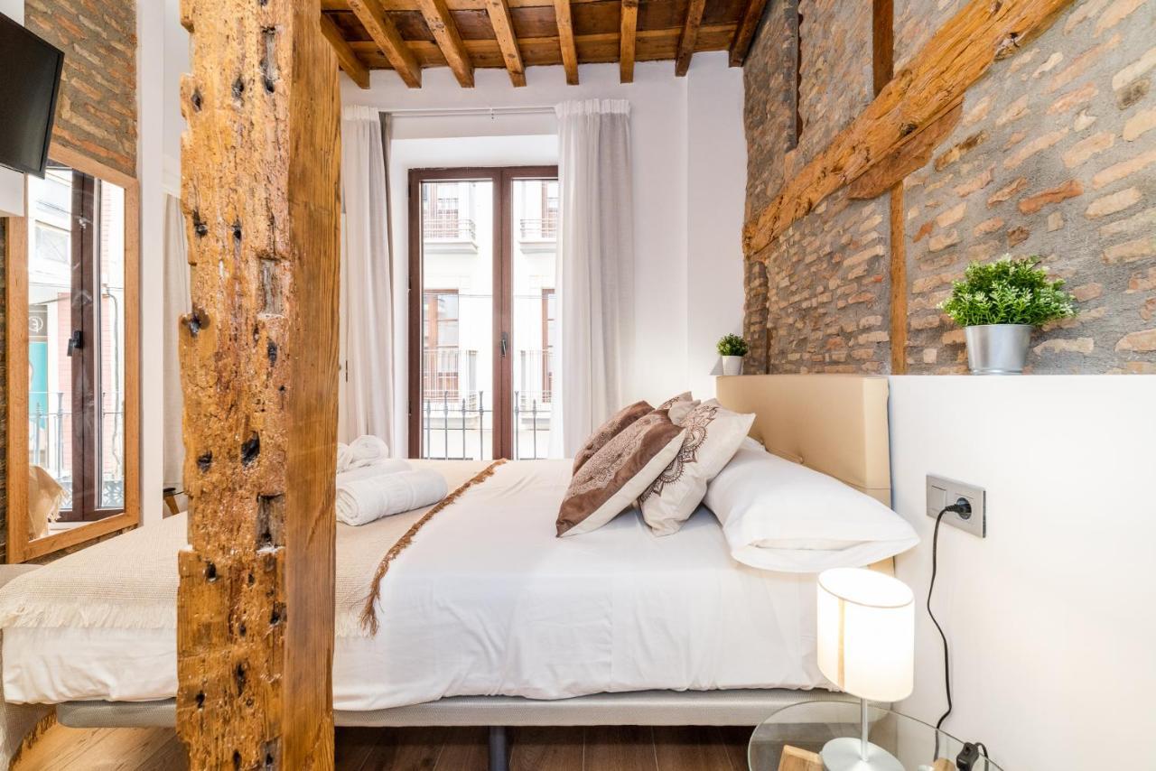 Wekey Homes Granada, Mesones Central Suites エクステリア 写真